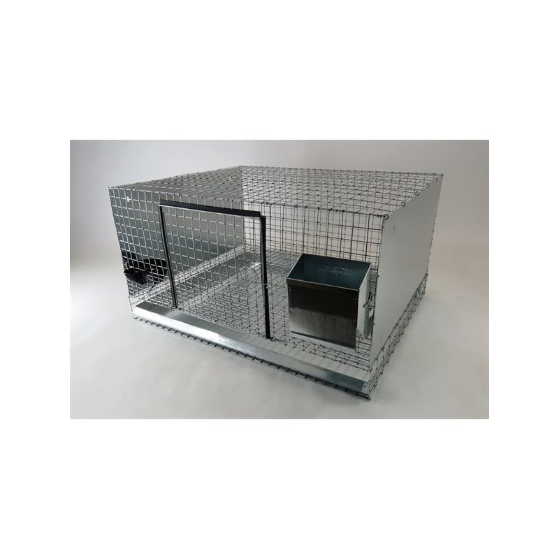 Cages with metal sides